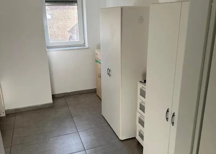 3 Mit Balkon Und Parkplatz Apartamento *